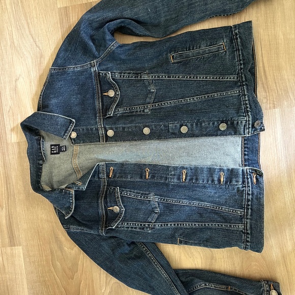 Jean jacket - Picture 1 of 3